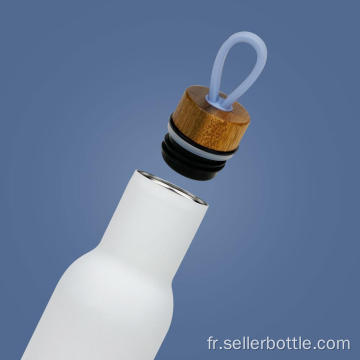 Bouteille d&#39;eau sous vide à poignée en silicone avec couvercle en bois de 500 ml